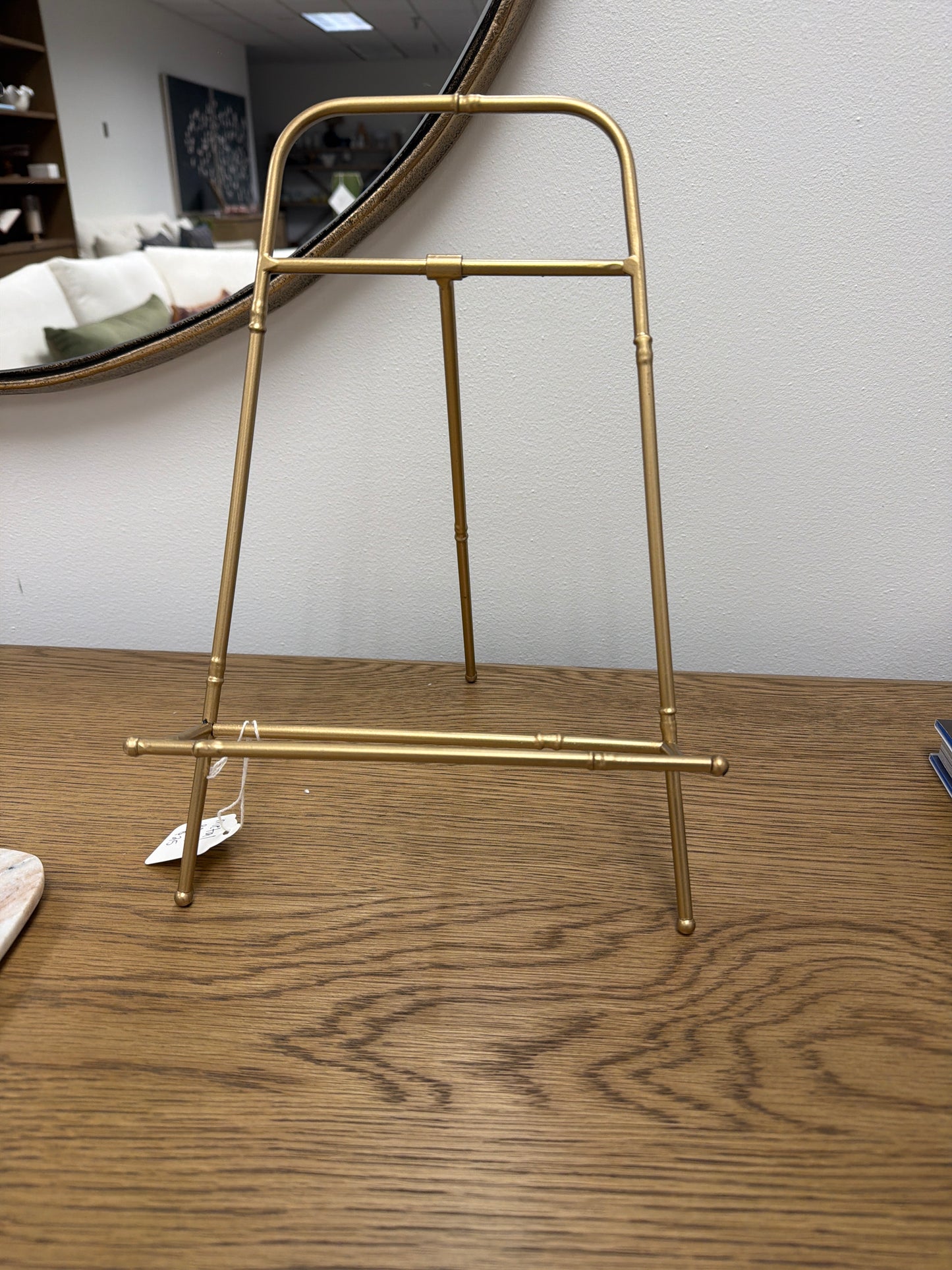 Metal Easel, Gold Finish