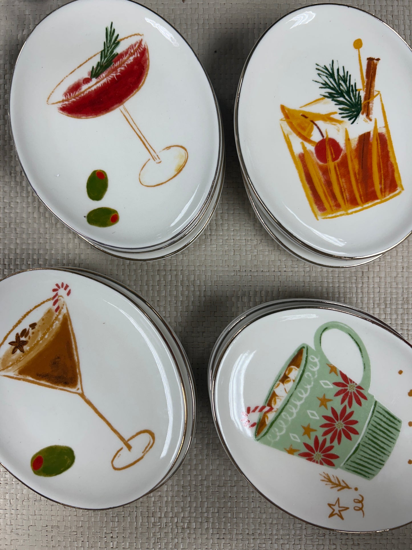 Oval Stoneware Dish with Cocktail Image, 4 Styles