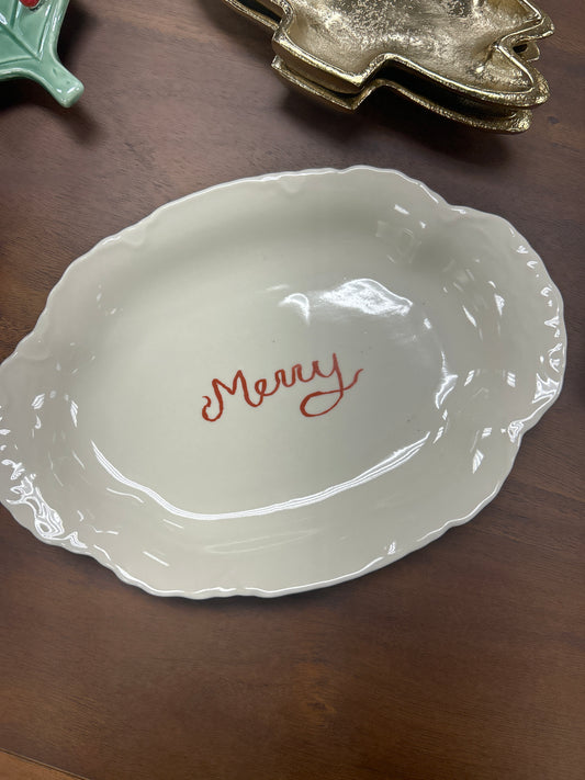 Stoneware Scalloped Platter with Embossed Edge "Merry"