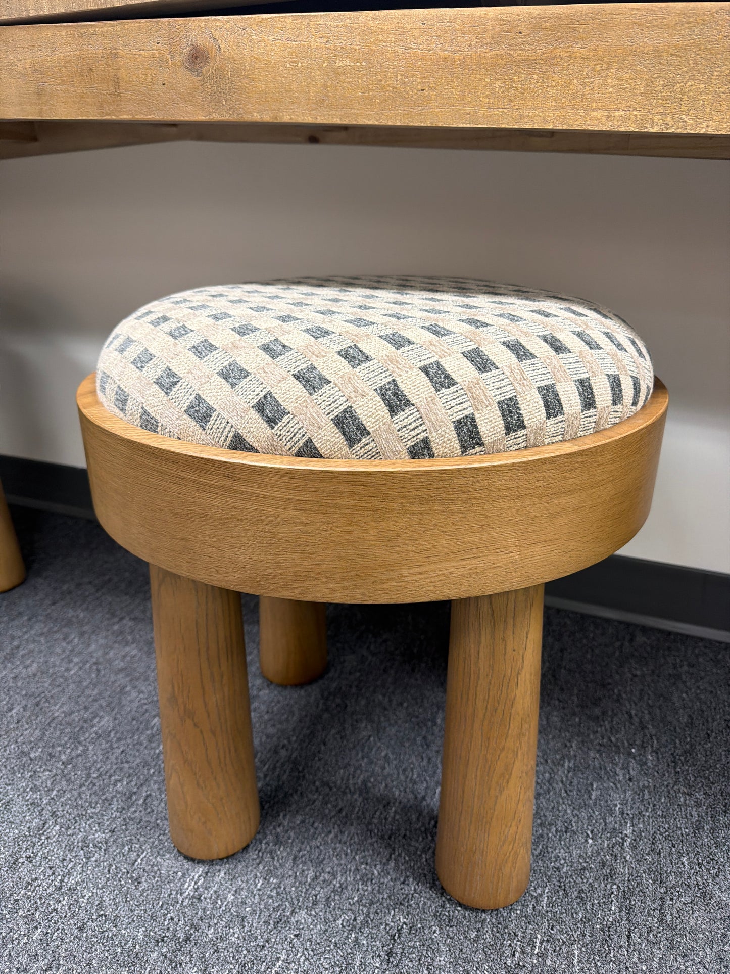 Louie Accent Stool