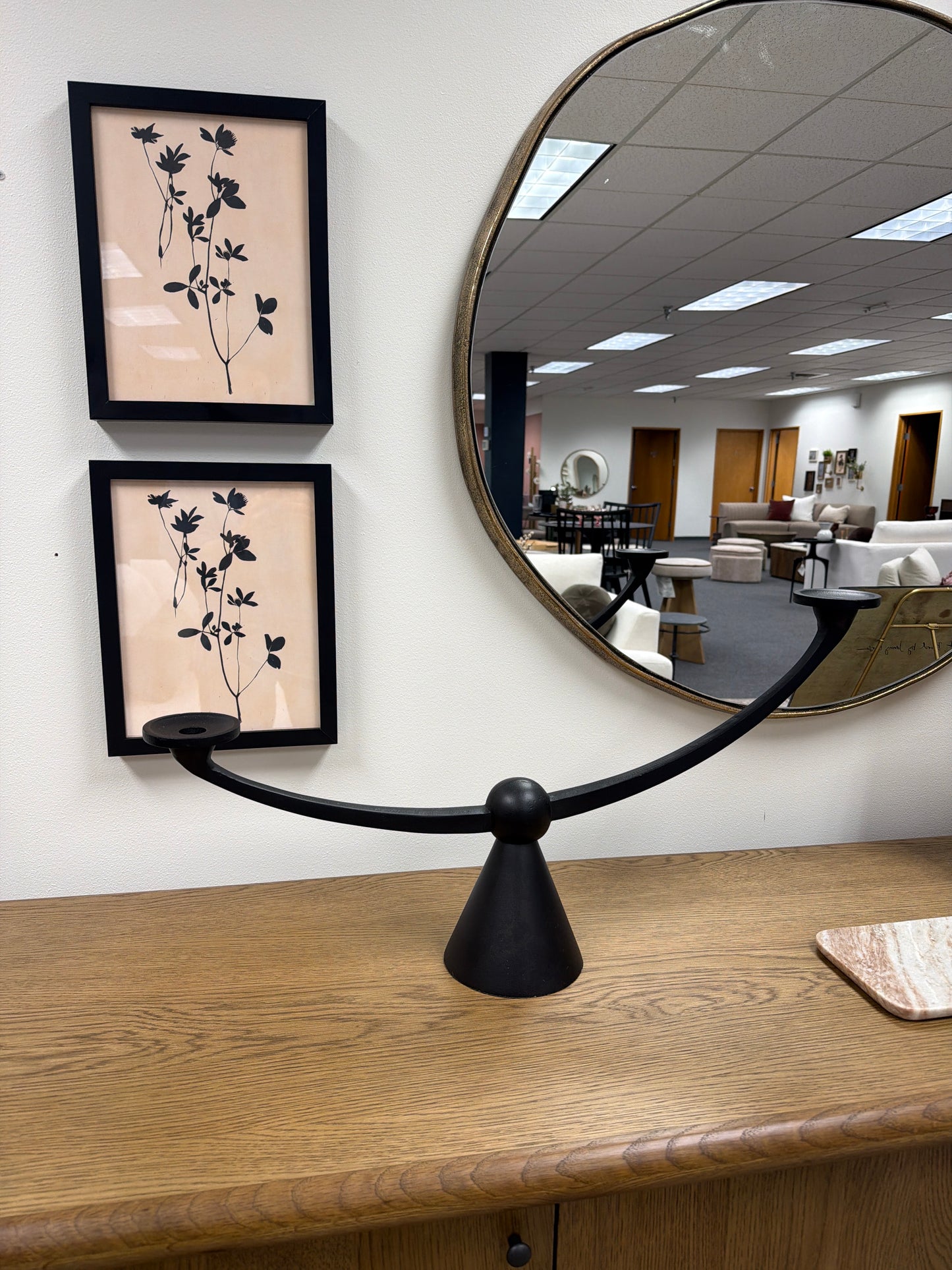 Santi Candle Holder