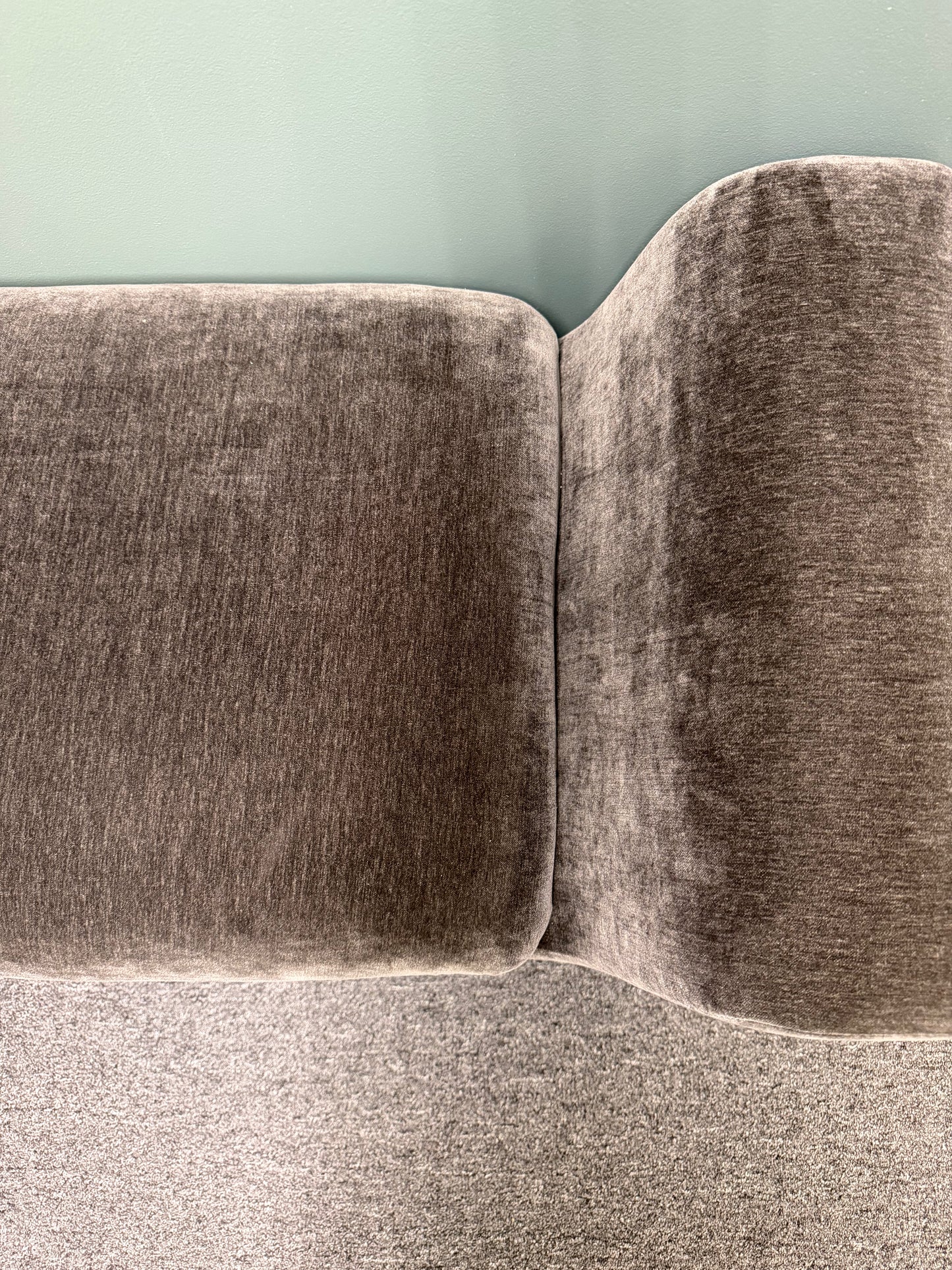 Manson Bench- Charcoal